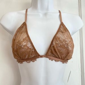 Free People•intimately •coral sand•floral lace•bralette•medium • NWT